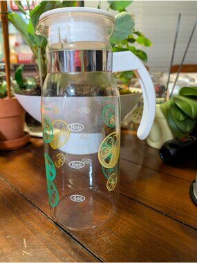 Vintage Pyrex Glass Pitcher With Citrus Design 800ml Capacity White Plastic Hand